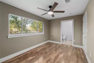 1204 Eleanor St, Austin, TX 78721 - Photo 15