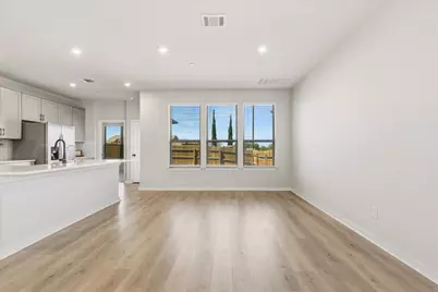 2500 Forest Creek Drive #1104, Round Rock, TX 78665 - Photo 9