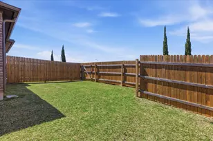 2500 Forest Creek Dr, Round Rock, TX 78665 - Photo 29