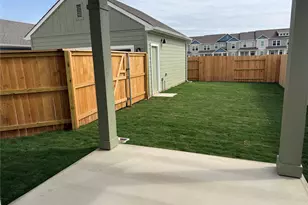 108 Cherry Blossom Ln, Taylor, TX 76574 - Photo 15