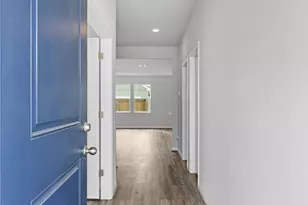 108 Cherry Blossom Ln, Taylor, TX 76574 - Photo 5