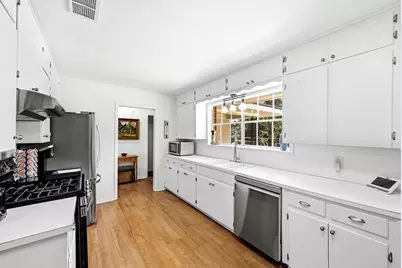 2104 Lanier Drive, Austin, TX 78757 - Photo 9