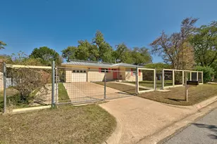 2104 Lanier Dr, Austin, TX 78757 - Photo 25
