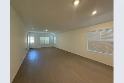 569 Sormonne Loop, Kyle, TX 78640 - Photo 13