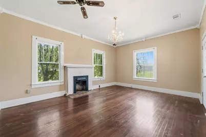 619 W Bell Avenue, Rockdale, TX 76567 - Photo 7