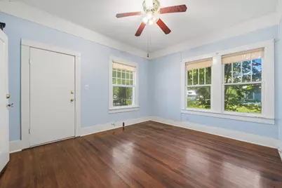 619 W Bell Avenue, Rockdale, TX 76567 - Photo 17