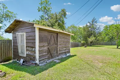 101 Brown Street, Elgin, TX 78621 - Photo 25