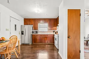 101 Brown St, Elgin, TX 78621 - Photo 13