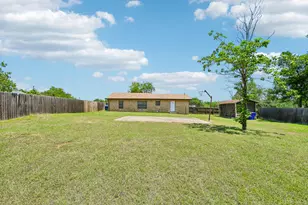 101 Brown St, Elgin, TX 78621 - Photo 31