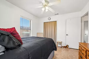101 Brown St, Elgin, TX 78621 - Photo 21