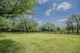 23923 Tres Coronas Dr, Spicewood, TX 78669 - Photo 23