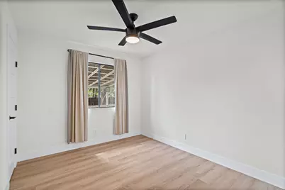 2400 Broken Oak Drive, Austin, TX 78745 - Photo 31