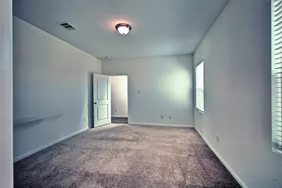 125 Woodpecker Run, Jarrell, TX 76537 - Photo 15