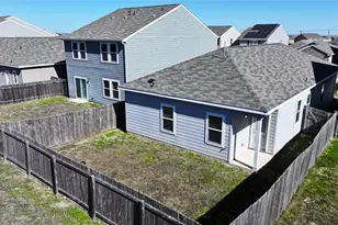 125 Woodpecker Run, Jarrell, TX 76537 - Photo 21