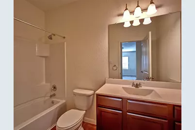 125 Woodpecker Run, Jarrell, TX 76537 - Photo 17