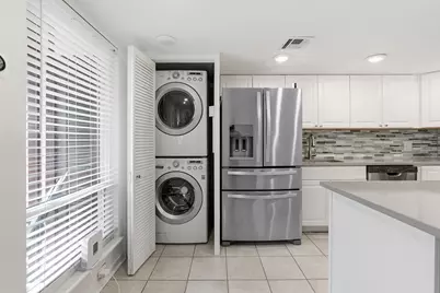 5601 Woodrow Avenue, Austin, TX 78756 - Photo 15