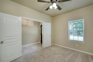 108 Tricia Ln, Hutto, TX 78634 - Photo 9