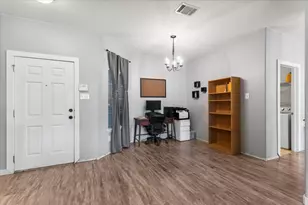 107 Jefferson Cove, Elgin, TX 78621 - Photo 11