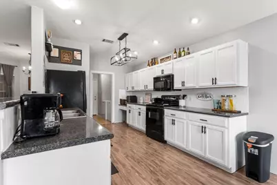 107 Jefferson Cove, Elgin, TX 78621 - Photo 3