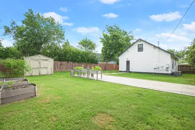 301 Old Thorndale Road, Taylor, TX 76574 - Photo 25