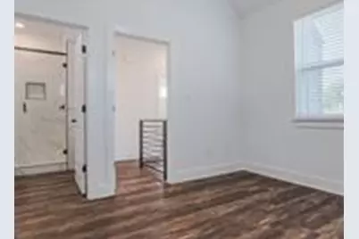 1004 Wheatley Avenue, Austin, TX 78752 - Photo 9