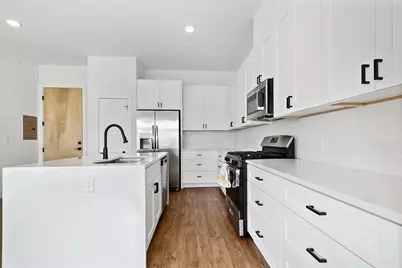 1811 Webberville Road #1305, Austin, TX 78721 - Photo 5