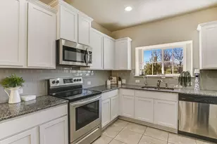 320 Craters of the Moon Blvd, Pflugerville, TX 78660 - Photo 9