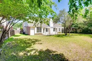 9132 Fainwood Ln, Austin, TX 78749 - Photo 13