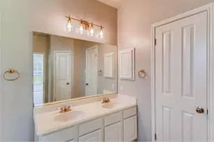 9132 Fainwood Ln, Austin, TX 78749 - Photo 7