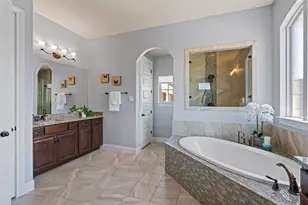 209 E Vienna Dr, Hutto, TX 78634 - Photo 17