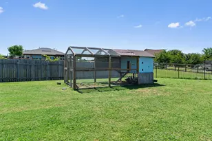 209 E Vienna Dr, Hutto, TX 78634 - Photo 35