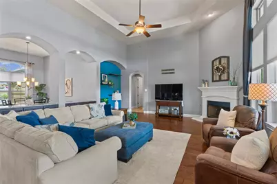 209 E Vienna Drive, Hutto, TX 78634 - Photo 7