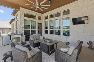 209 E Vienna Dr, Hutto, TX 78634 - Photo 25