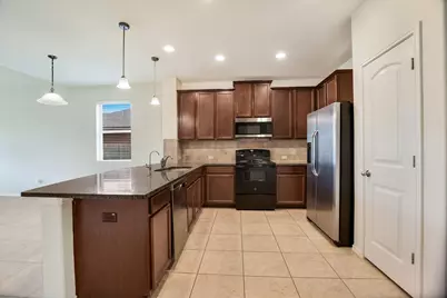 16805 Bridgefarmer Boulevard, Pflugerville, TX 78660 - Photo 7