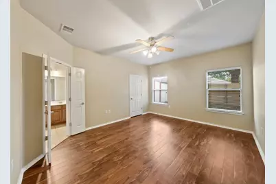 11101 Liberty Farms Drive, Austin, TX 78754 - Photo 7