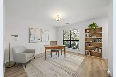 9301 Rolling Oaks Trail, Austin, TX 78750 - Photo 9