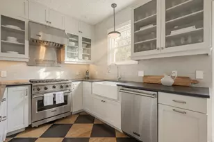 804 W 30 1/2 St, Austin, TX 78705 - Photo 15