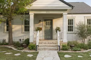 804 W 30 1/2 St, Austin, TX 78705 - Photo 3