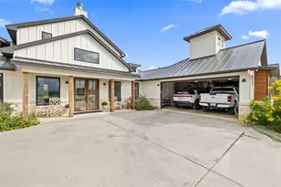 216 Interlaken St, Fredericksburg, TX 78624 - Photo 37
