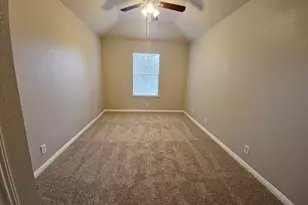 107 Orange Tree Ln, Georgetown, TX 78626 - Photo 13