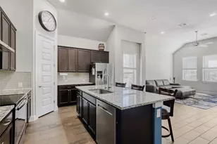 125 Buffalo View Ln, Georgetown, TX 78628 - Photo 9