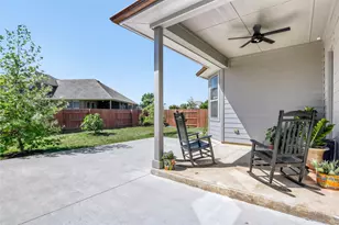 125 Buffalo View Ln, Georgetown, TX 78628 - Photo 5