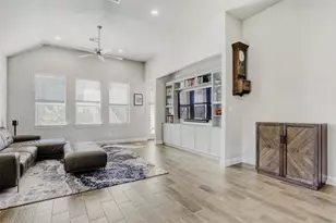 125 Buffalo View Ln, Georgetown, TX 78628 - Photo 7