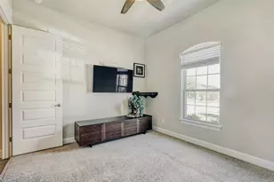 125 Buffalo View Ln, Georgetown, TX 78628 - Photo 9