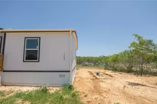 1145 Callihan Rd, Luling, TX 78648 - Photo 3