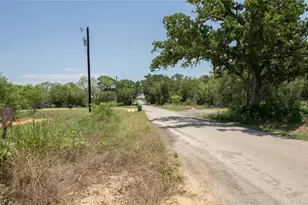 1145 Callihan Rd, Luling, TX 78648 - Photo 7