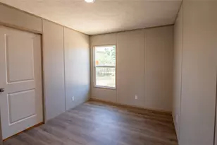 1145 Callihan Rd, Luling, TX 78648 - Photo 15