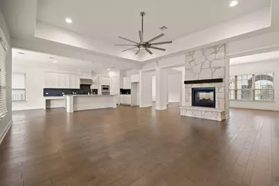 4705 Napoli Shore Drive, Leander, TX 78641 - Photo 13