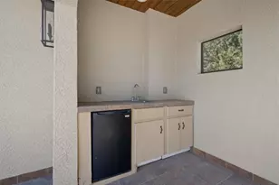 8 Cove Creek Ln, Austin, TX 78738 - Photo 33