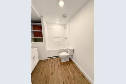 106 Caddo, Smithville, TX 78957 - Photo 7